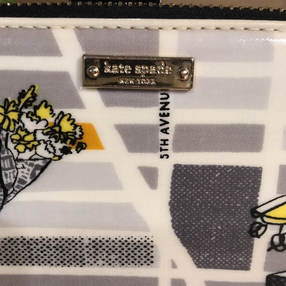 Kate Spade City Map Wallet in White and Yellow - Picture 2 of 12